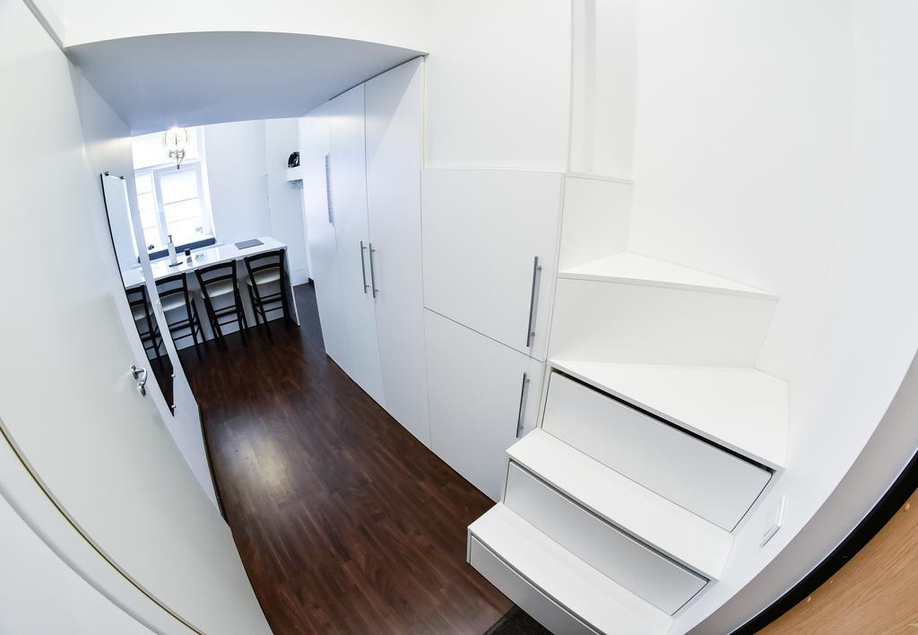 Downtown Apartment Клайпеда Экстерьер фото